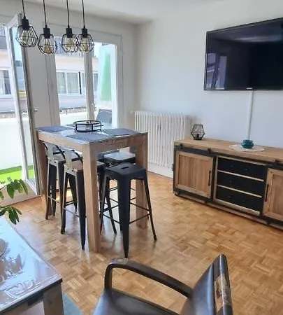 Le Petit Horloge アパート ルーアン